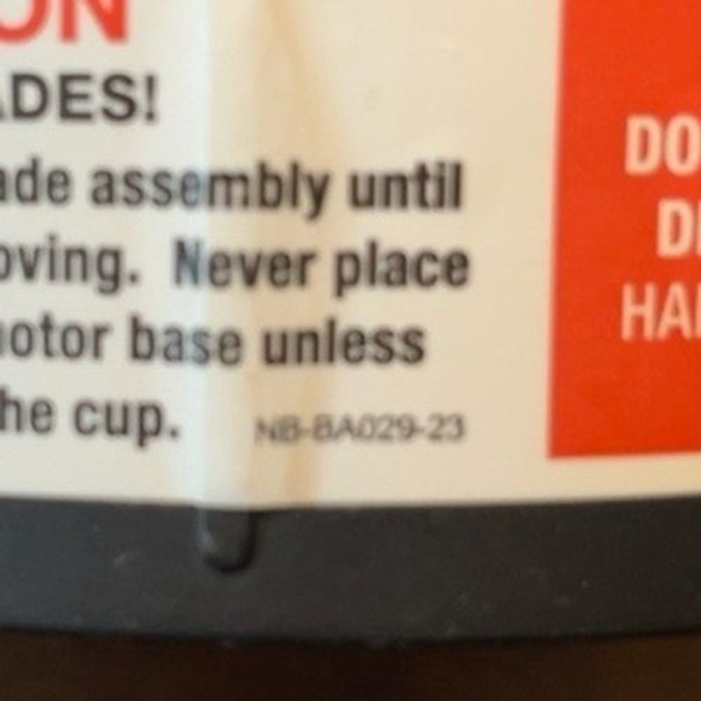 NutriBullet OEM 48 oz (1.5 Qt) Handled Cup & Extractor Blade Replacement - Picture 9 of 13